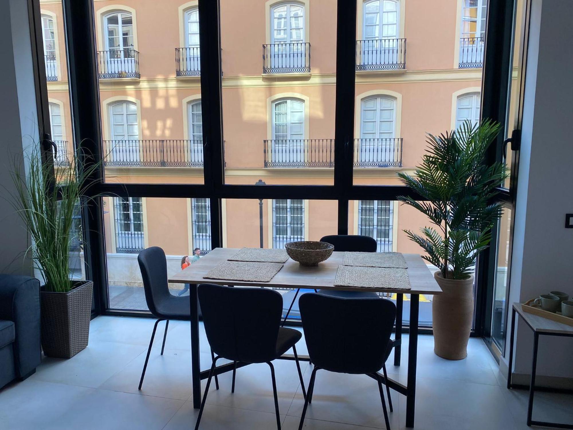 Victoria Premium * Malaga